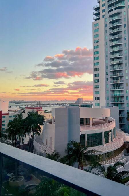 Miami Sunset City View Exterior foto