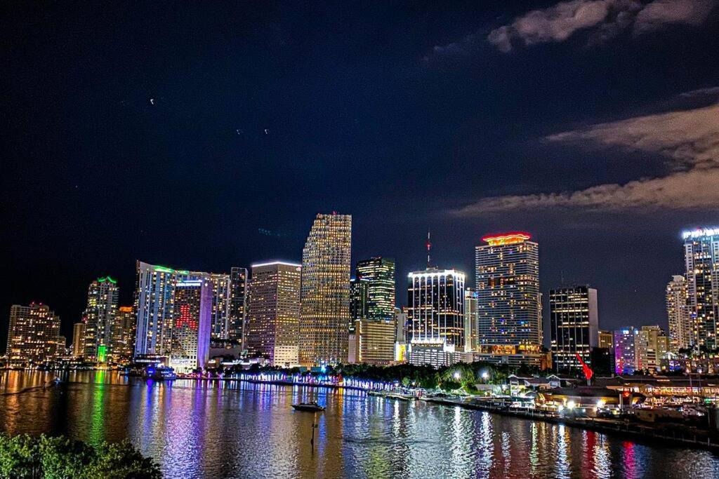 Miami Sunset City View Exterior foto