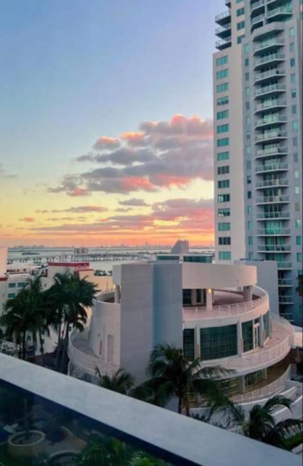 Miami Sunset City View Exterior foto